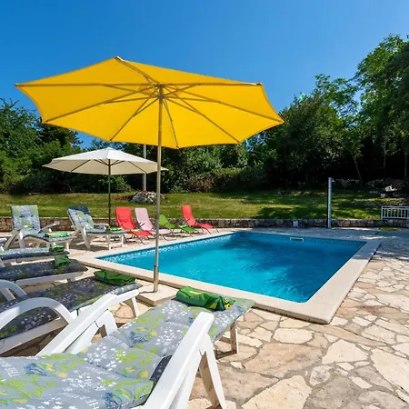 Ester - Private Pool Escape For 8 - Happy