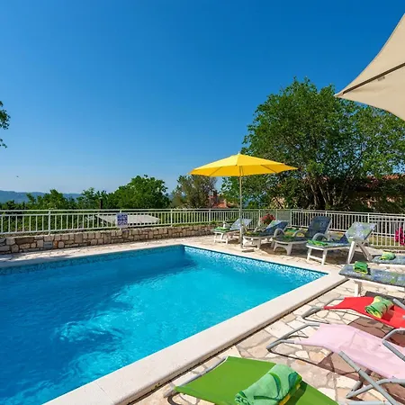 Ester - Private Pool Escape For 8 - Happy